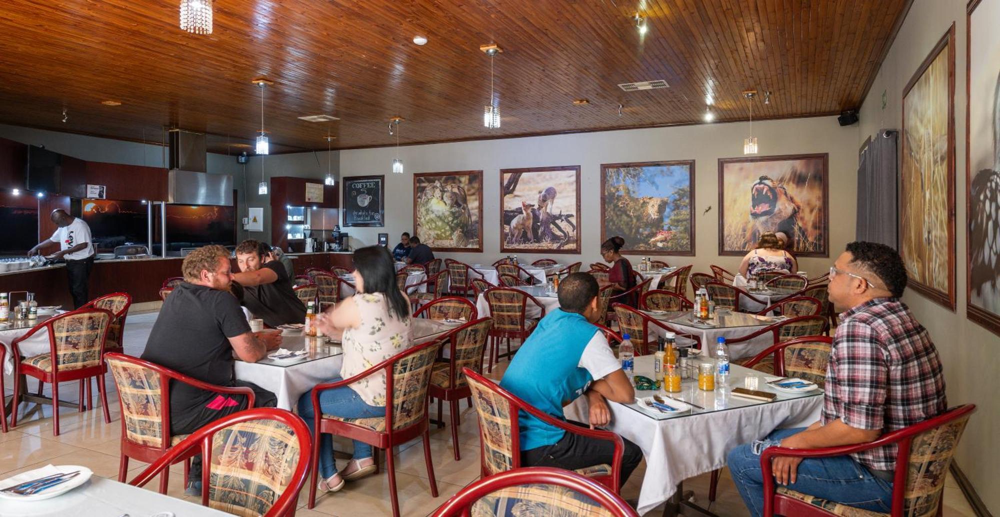 Kuruman Lodge Extérieur photo